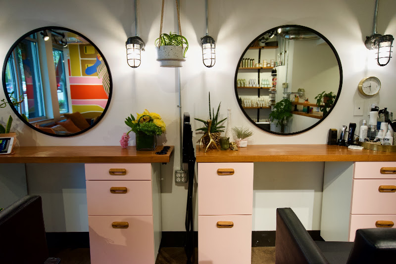 Salon Moony 4