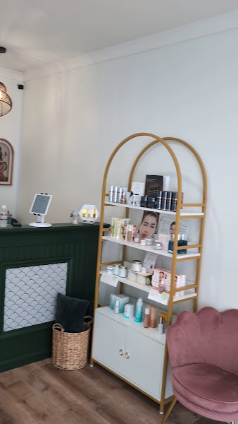 River and Pearl Beauty Bar 2