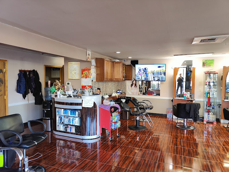 Tina Hair & Nails Salon 3