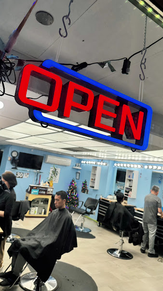 SPORTS HAIR SALON 3