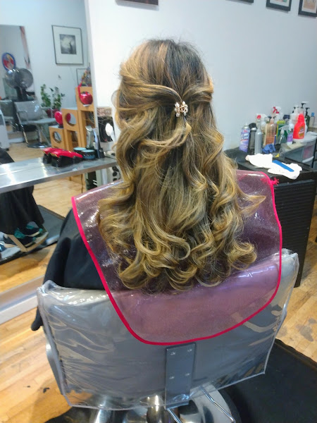 Hair Gallery Salon 5