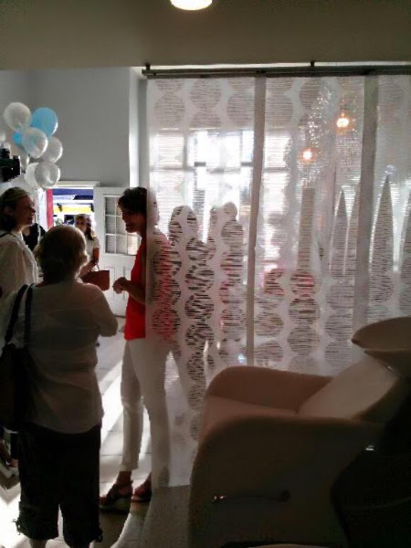 Noah Salon 4