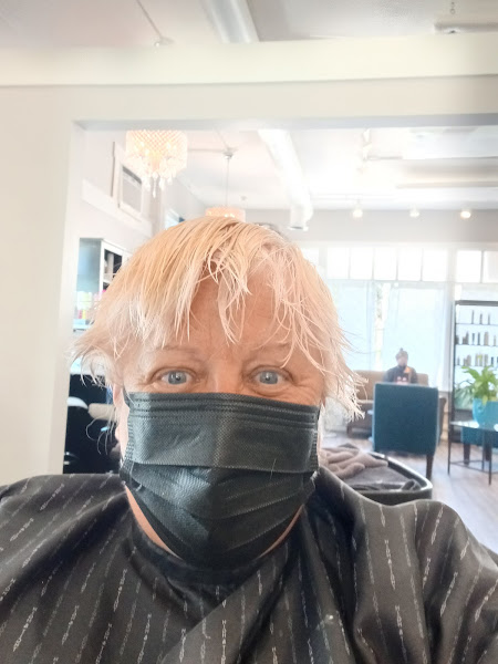 SHINE HAIR STUDIO 4