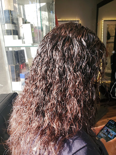 Gloria Hair Salon 3