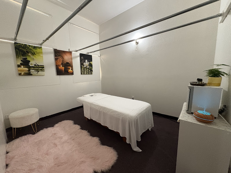 Blossom Thai Massage and Spa 4