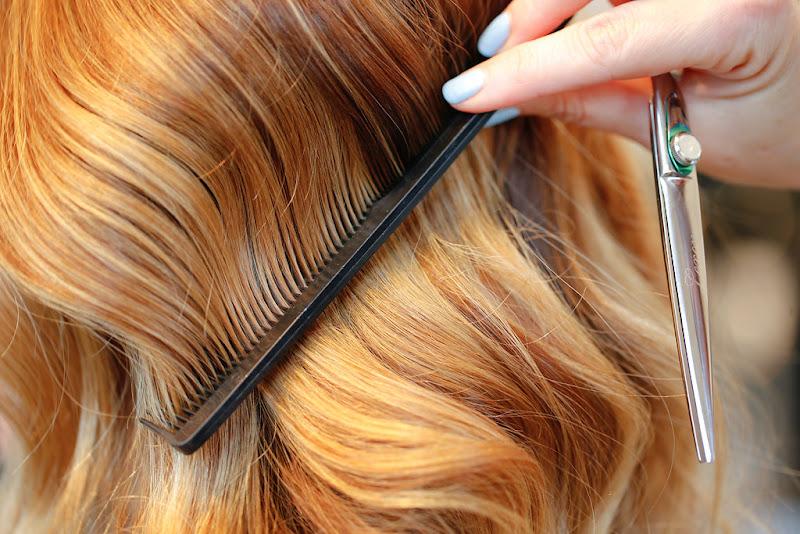 Sasha Moon Salon 4