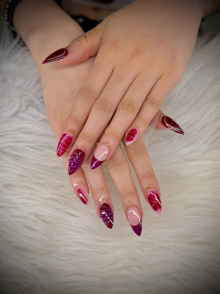 LN Nails and Spa 5