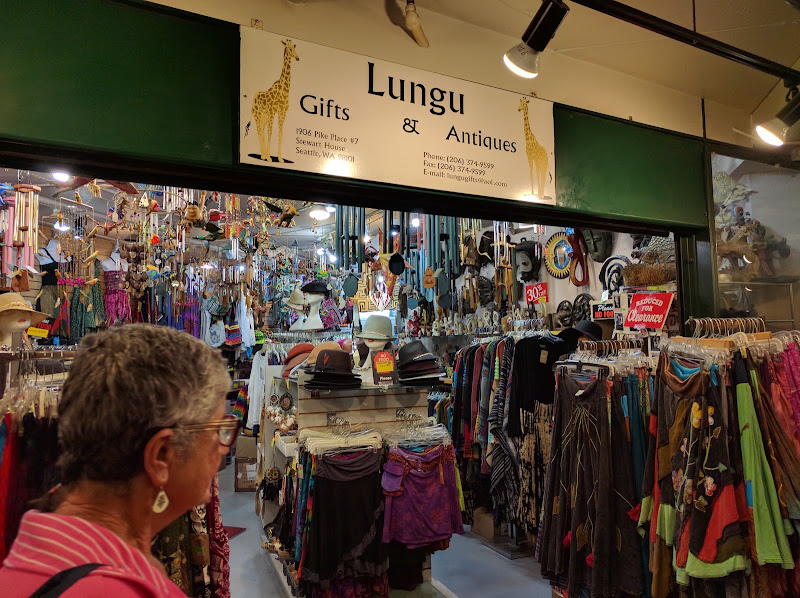 Lungu Gifts & Antiques 4
