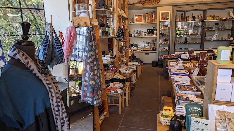 Kobo Shop & Gallery on Capitol Hill 3