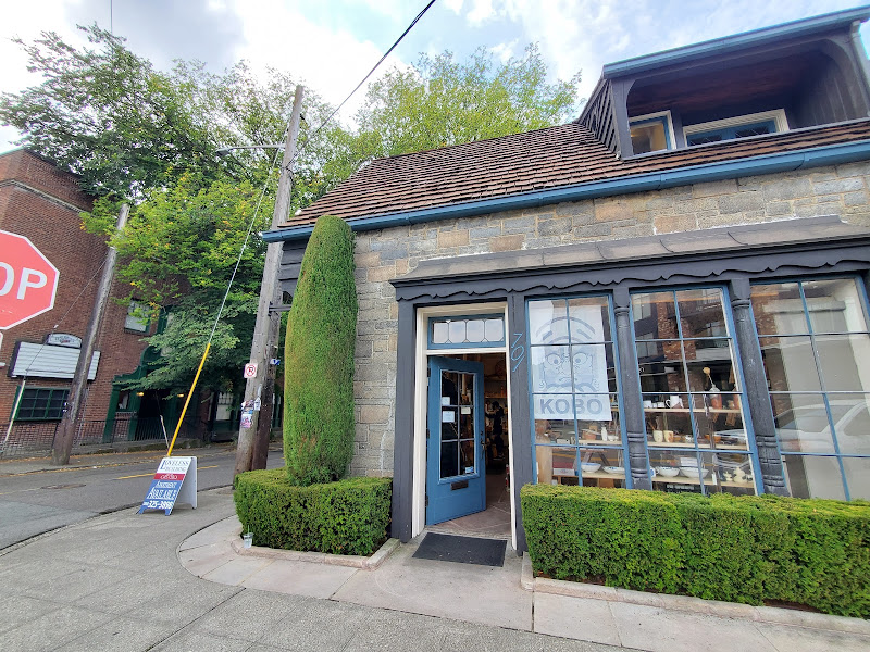 Kobo Shop & Gallery on Capitol Hill 5