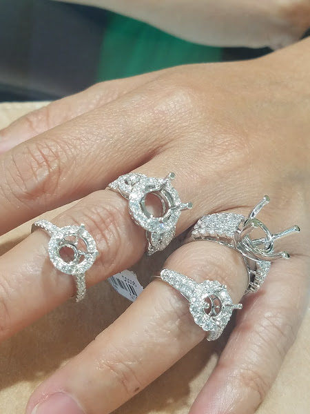 Kim Ngoc Jewelry Store 4
