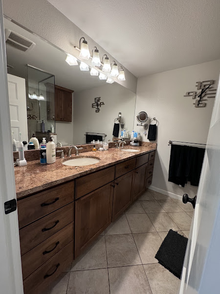 Emily Wang Real Estate Agent in Seattle, Washington | Windermere Midtown | BEST REALTOR 5
