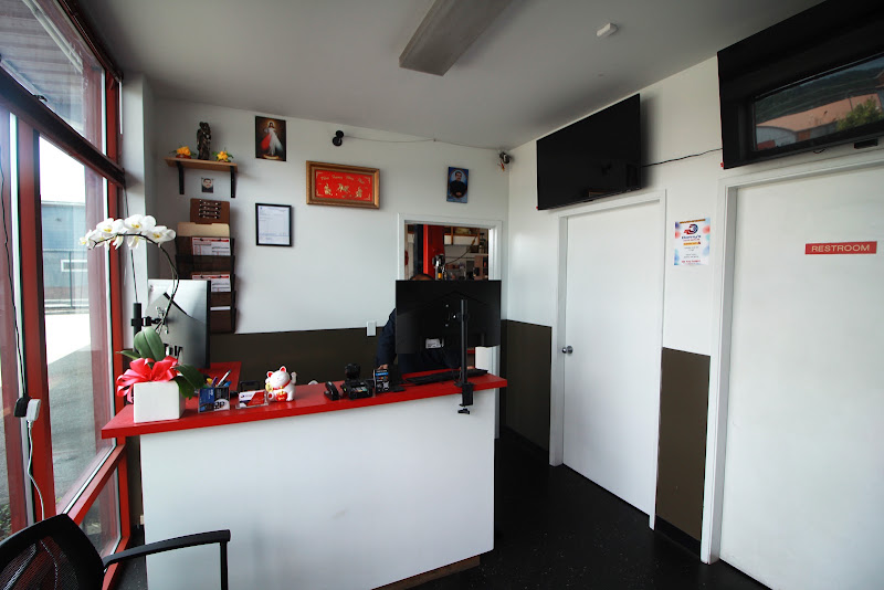 Danny's Auto Repair 5