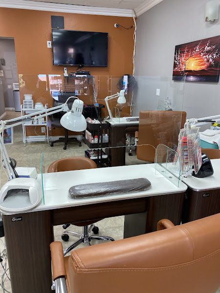 KL Hair & Nails Salon 3