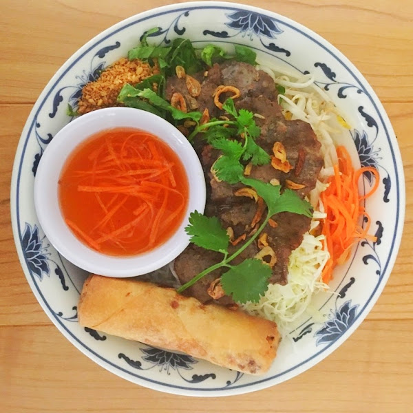 Pho V & V Vietnamese Restaurant 4