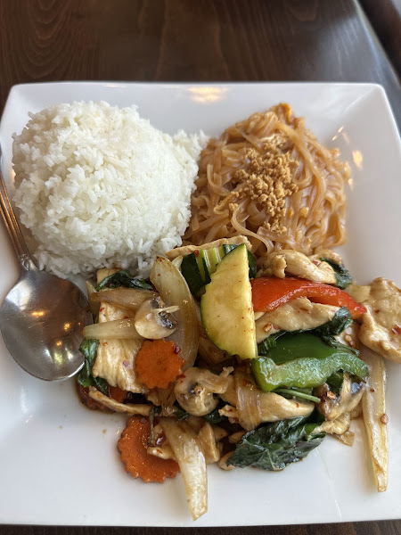 Royal Thai Bistro at Fircrest, WA 4