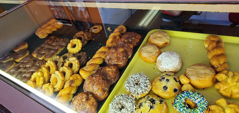 Frank's Donuts & Muffins 3
