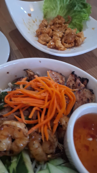 Le-Le M.L.K Restaurant 2