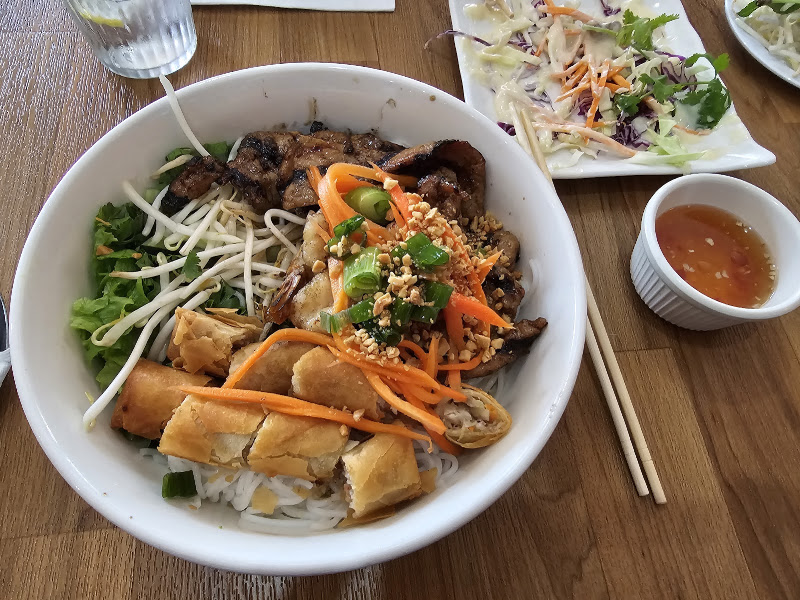 Le-Le M.L.K Restaurant 3