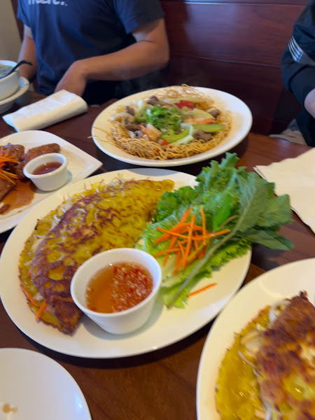 Lemongrass & Chili Viet Thai Kitchen 3