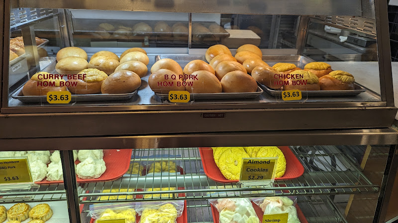 Mae Mee Fresh Food and Bakery 4