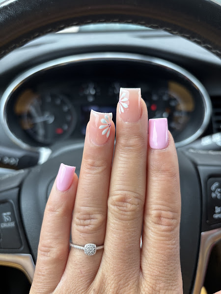 Krystal Nails & Spa (15% OFF For New Customers) 4