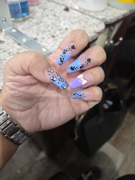 Creative Nails & Spa 4