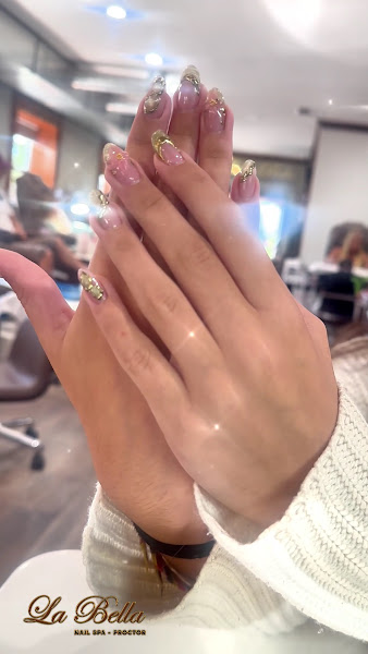 La Bella Nail Spa (Proctor) 3