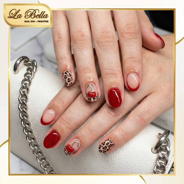 La Bella Nail Spa (Proctor) 5