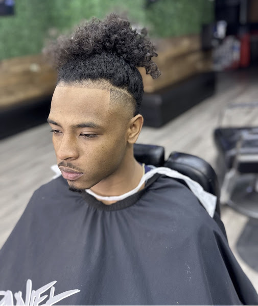 Sharp Edge Barber Studio 4