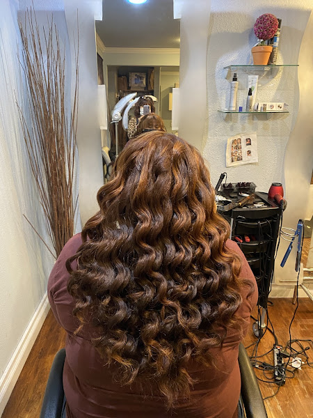 C C Hair Salon 4