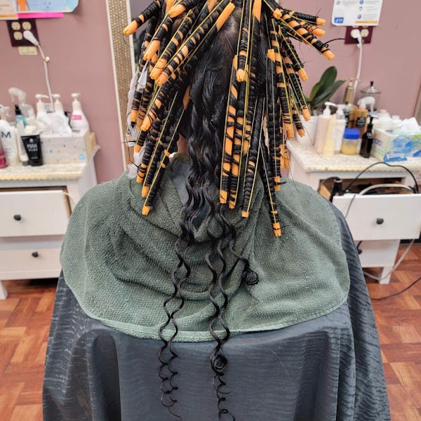 Jinny’s Hair Salon