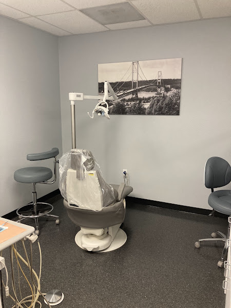 Advanced Dental Implant Center 3
