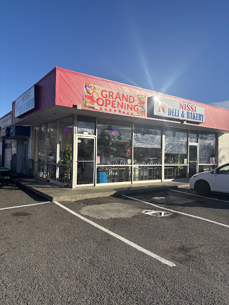 Nissi Deli & Bakery