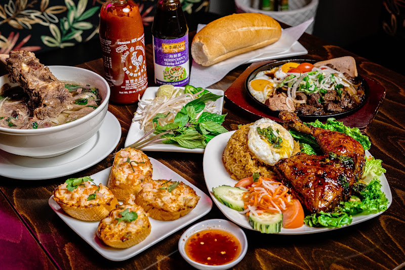 Candice’s Phở Grill