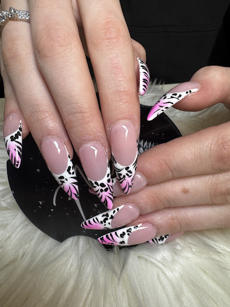Cacie Nails & Spa