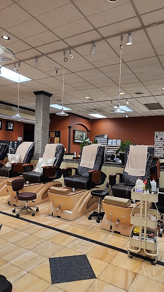Renton Nails & Spa