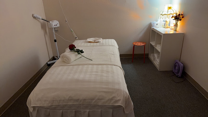 Sakura Massage