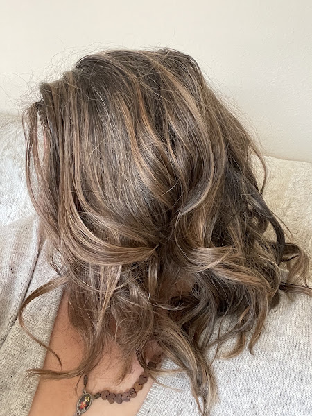 SALON 44 - RENTON 3