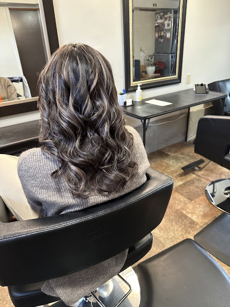Tily Salon 4