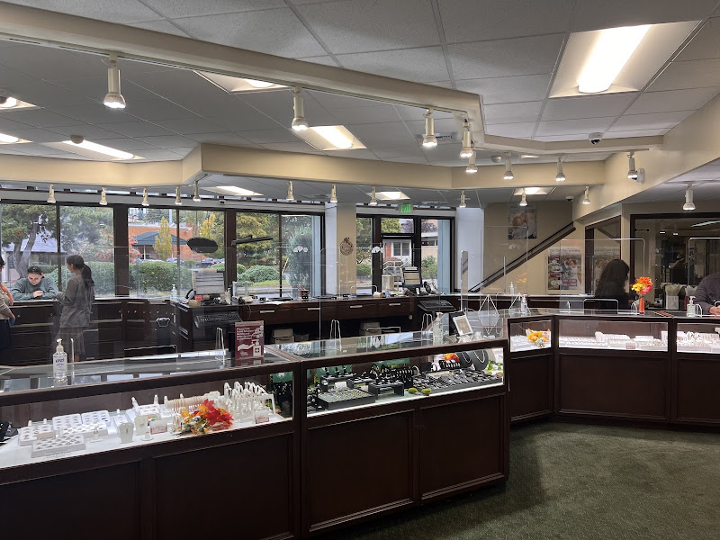 The Jewelry Exchange in Renton 4