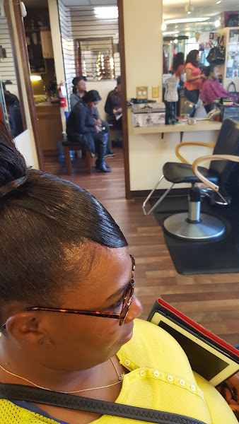 Sak's Salon