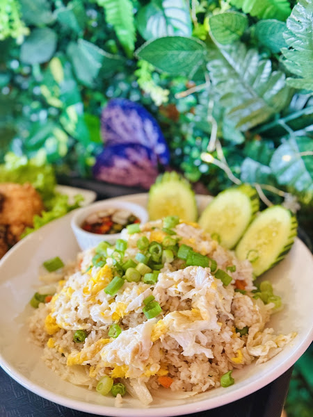 Khob Khun Thai Restaurant 4