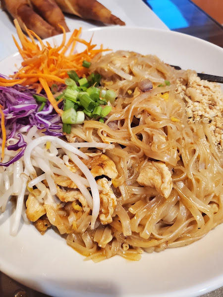 Khob Khun Thai Restaurant 5