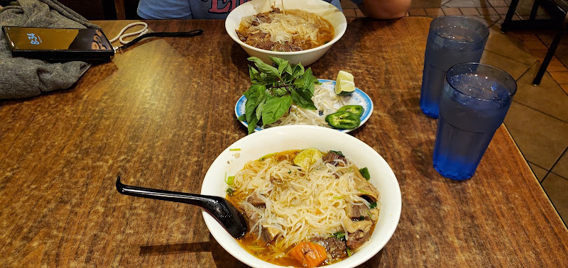 Pho T-Q Vietnamese Restaurant 4