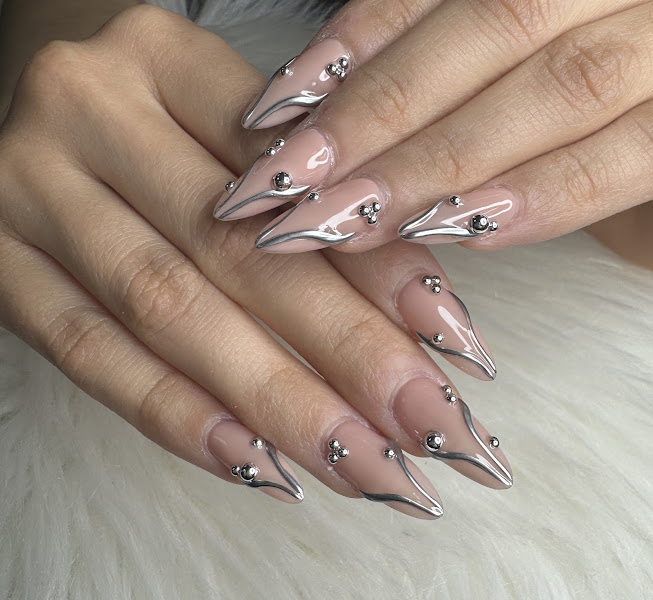Elegant Nails 4