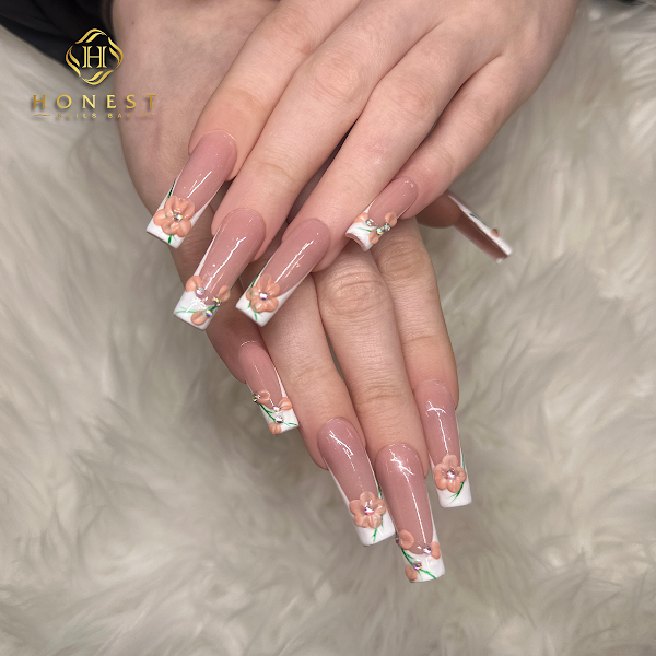 Honest Nails Bar - Kent Station 4