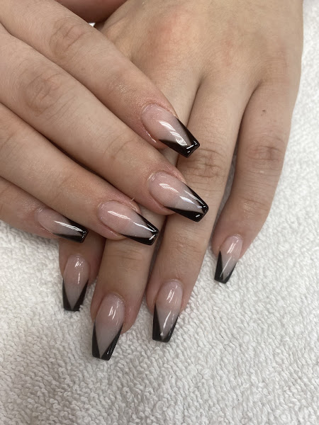 Fancy Nails and Spa 3