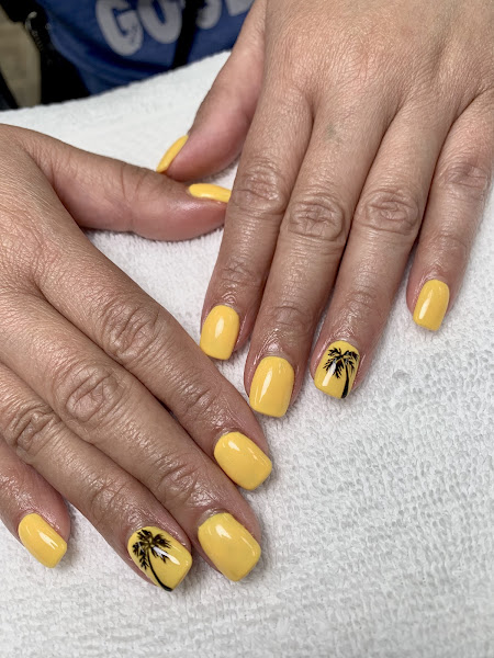 Fancy Nails and Spa 4