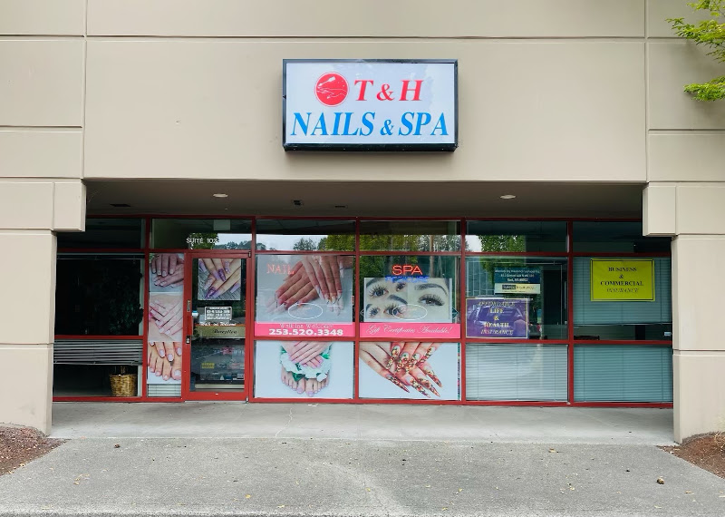 T & H Nails & Spa 3